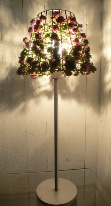 lamp botanica